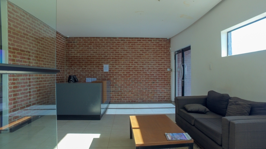 To Let commercial Property for Rent in Oos Einde North West